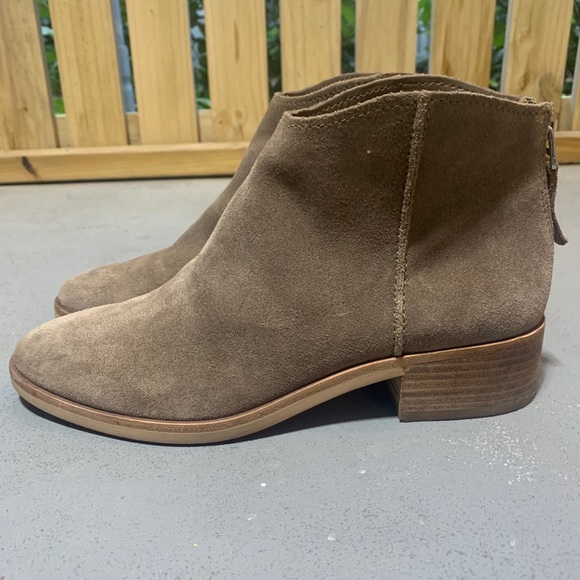 Dolce Vita Boots - Picture 4 of 11